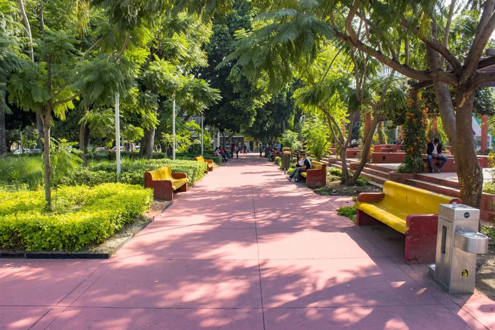 La Revolución Park (Red Park) 4