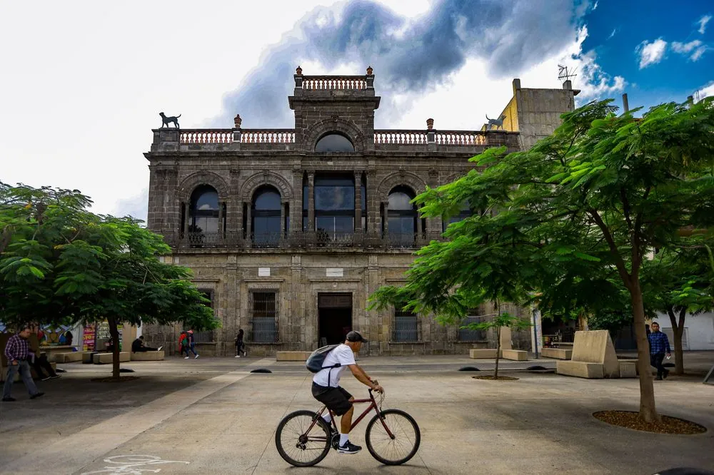 Museo Del Periodismo Y Las Artes Gráficas (La Casa De Los Perros) 4