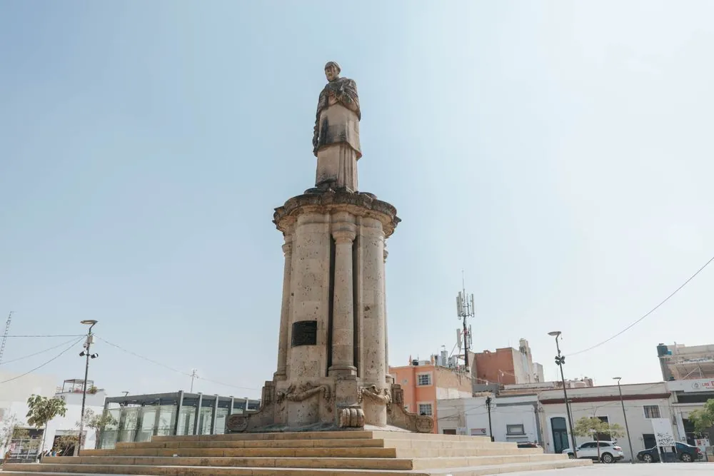 Monumento a Fray Antonio Alcalde 3