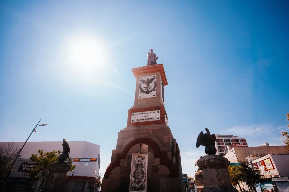 Monumento a Ramón Corona 2