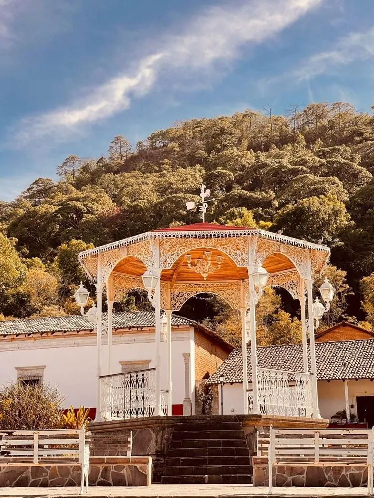 Plaza Principal San Sebastián del Oeste