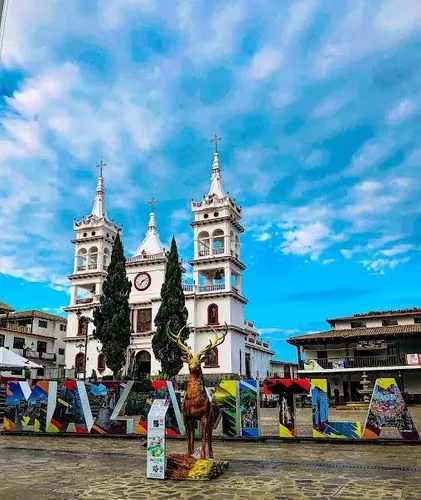 Plaza Municipal José Parres Arias