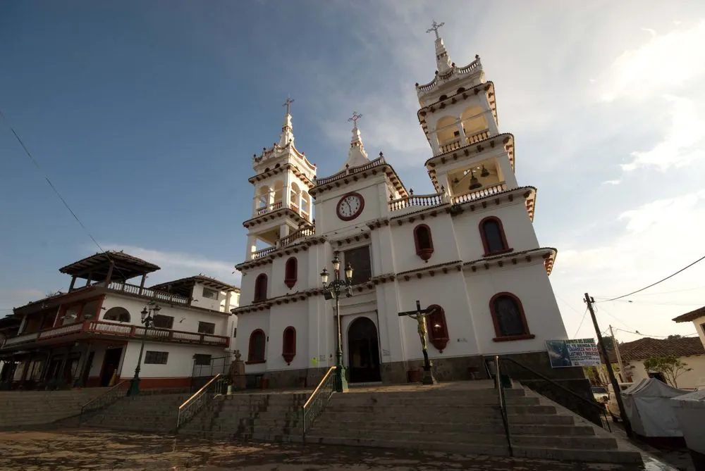 Parroquia de San Cristóbal y Capilla del Santísimo