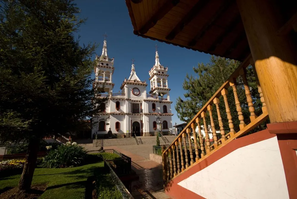 Parroquia de San Cristóbal y Capilla del Santísimo  3