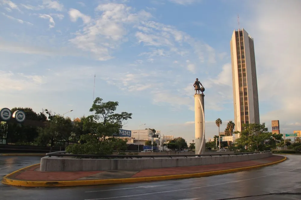 Glorieta Colón 2