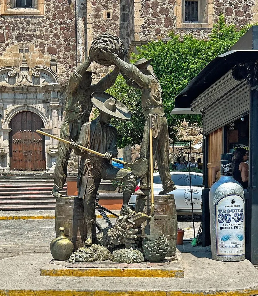 Monumento al Jimador 3