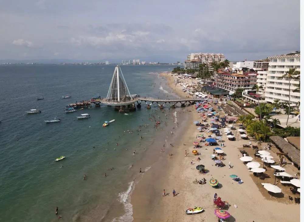 Playa Los Muertos