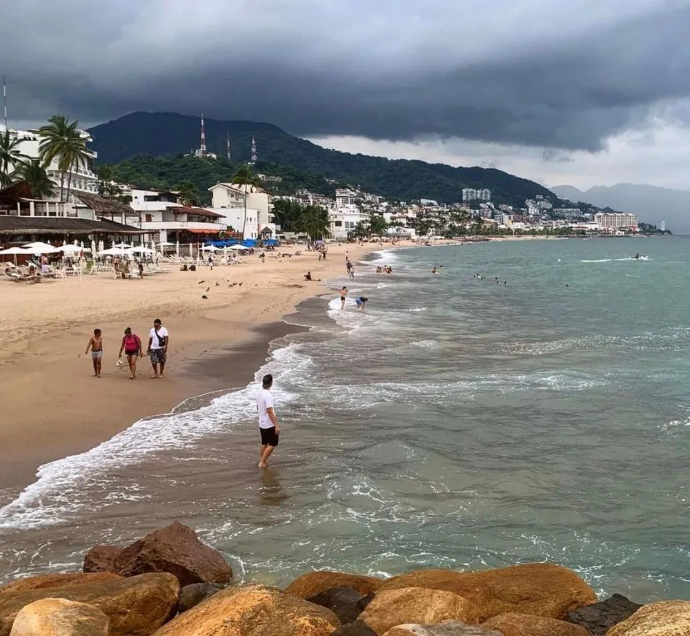 Playa Camarones
