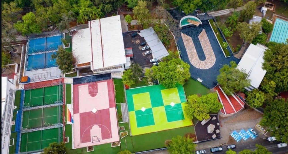 Revolución Sports Complex